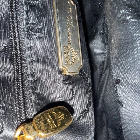 MCM Vintage Tambourine Bag
Made in Germany 🇩🇪 - Picture 9 of 11